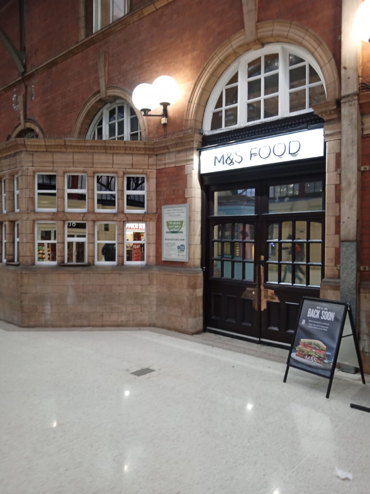 M&S Food Marylebone Station